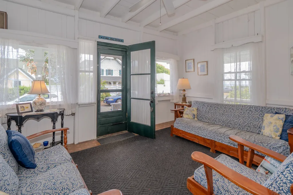 12 Samoset Avenue Oak Bluffs MA 02557
