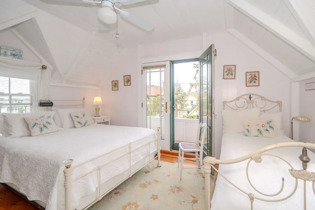 12 Samoset Avenue Oak Bluffs MA 02557
