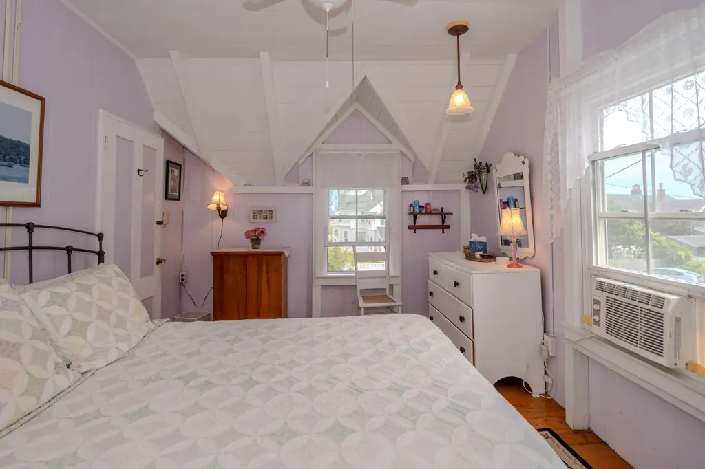 12 Samoset Avenue Oak Bluffs MA 02557