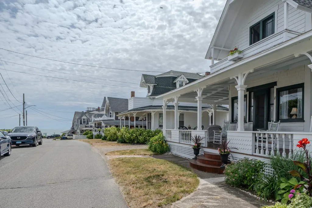 12 Samoset Avenue Oak Bluffs MA 02557