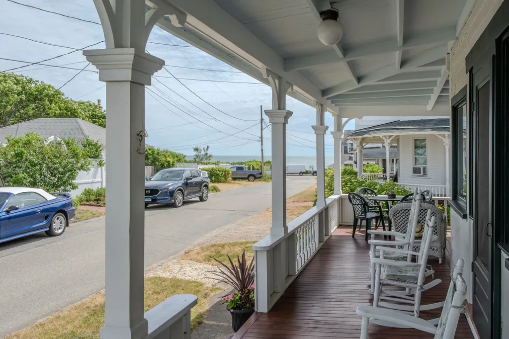12 Samoset Avenue Oak Bluffs MA 02557