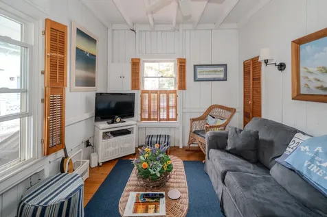 12 Samoset Avenue Oak Bluffs MA 02557