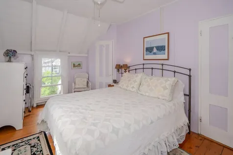 12 Samoset Avenue Oak Bluffs MA 02557