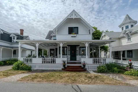 12 Samoset Avenue Oak Bluffs MA 02557