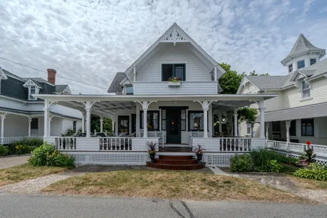 12 Samoset Avenue Oak Bluffs MA 02557