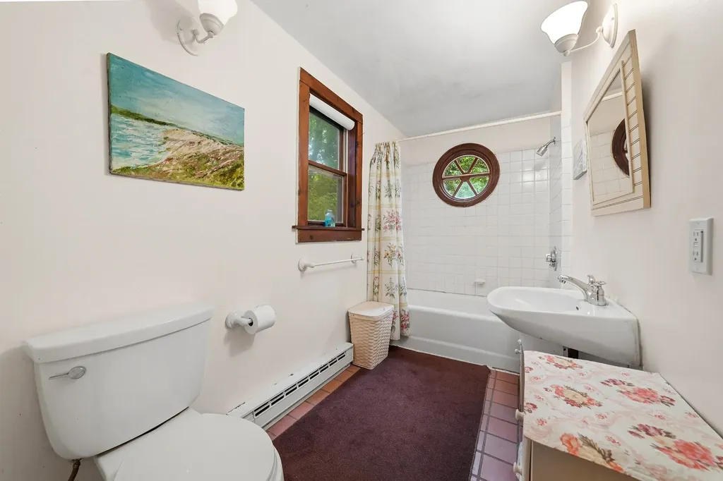 96 Dunham Avenue Vineyard Haven MA 02568
