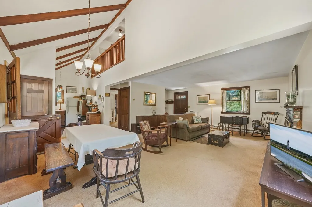 96 Dunham Avenue Vineyard Haven MA 02568