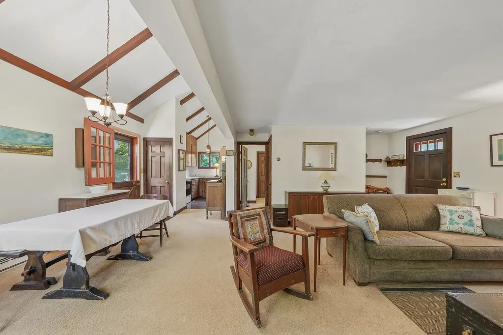 96 Dunham Avenue Vineyard Haven MA 02568