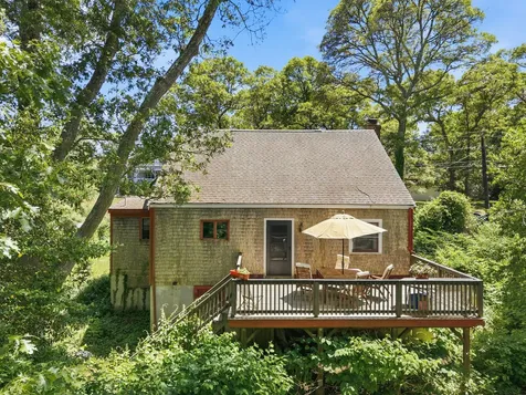 96 Dunham Avenue Vineyard Haven MA 02568