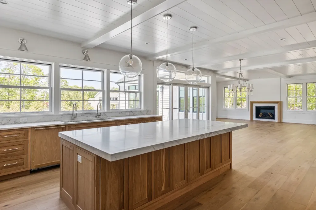 41 Hagerty Drive Vineyard Haven MA 02568