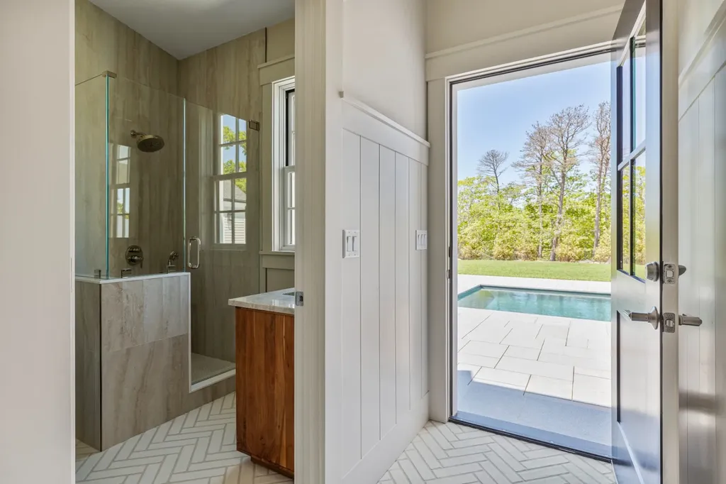 41 Hagerty Drive Vineyard Haven MA 02568