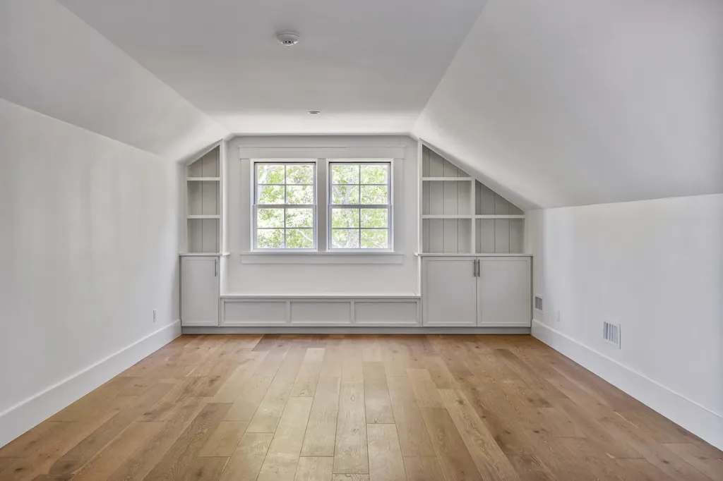 41 Hagerty Drive Vineyard Haven MA 02568