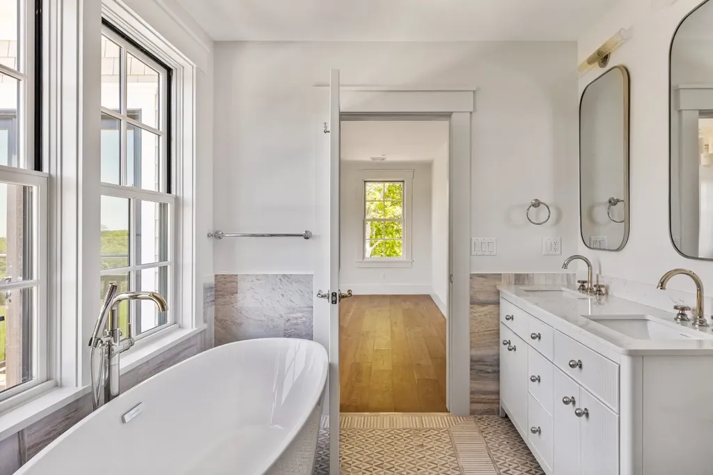 41 Hagerty Drive Vineyard Haven MA 02568
