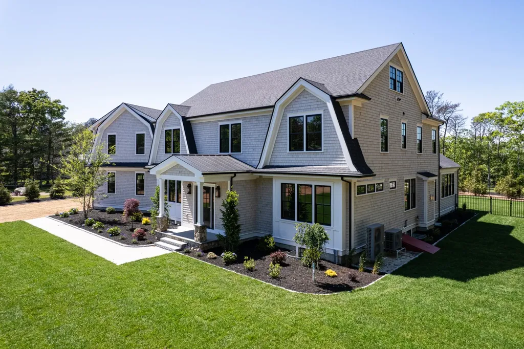 41 Hagerty Drive Vineyard Haven MA 02568