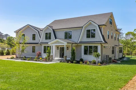 41 Hagerty Drive Vineyard Haven MA 02568