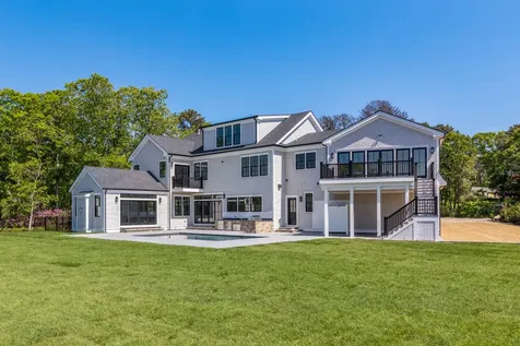 41 Hagerty Drive Vineyard Haven MA 02568