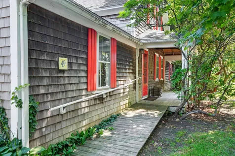 49 High Street Edgartown MA 02539
