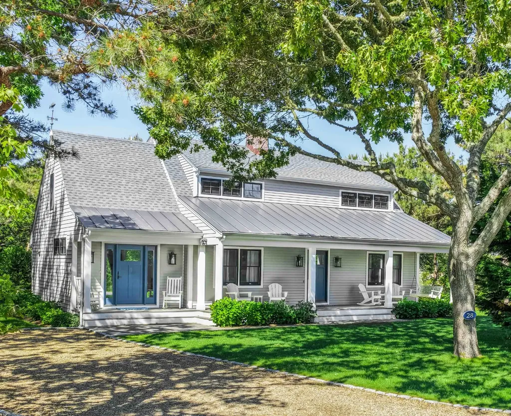 28 Deacon Vincent Way Edgartown MA 02539