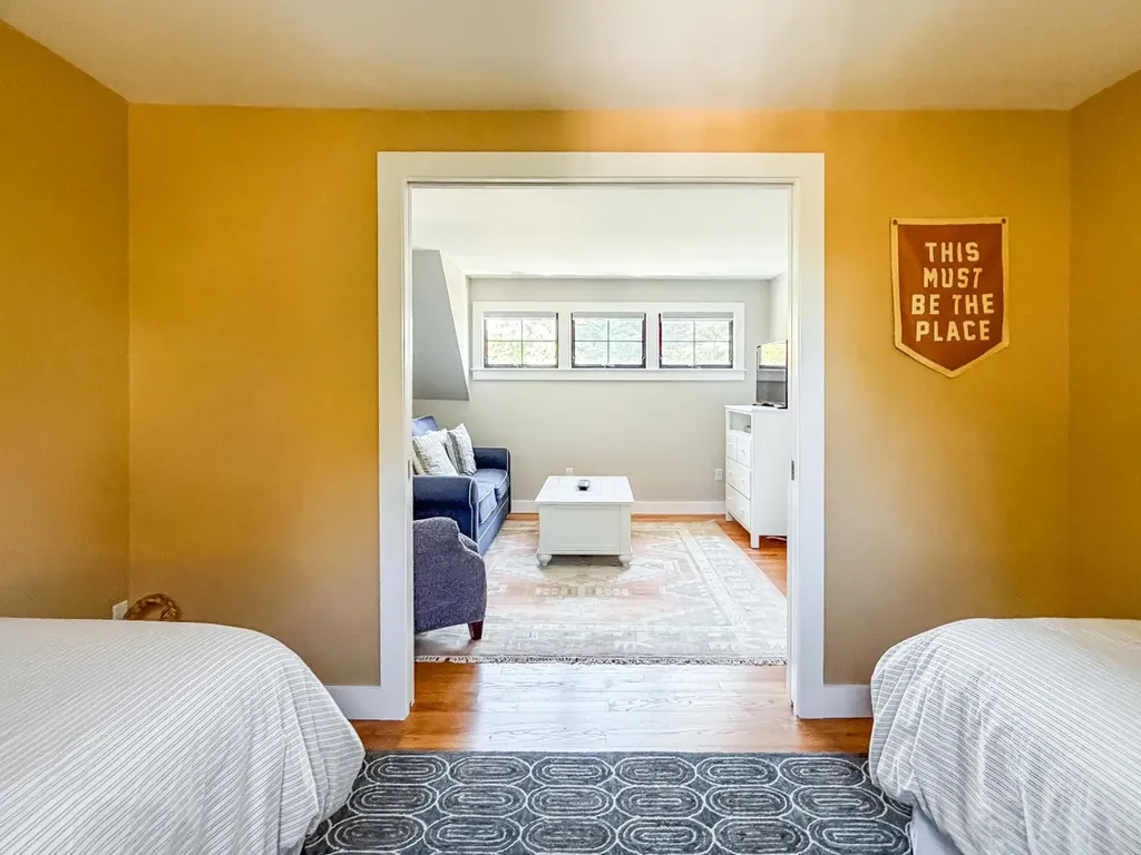 28 Deacon Vincent Way Edgartown MA 02539