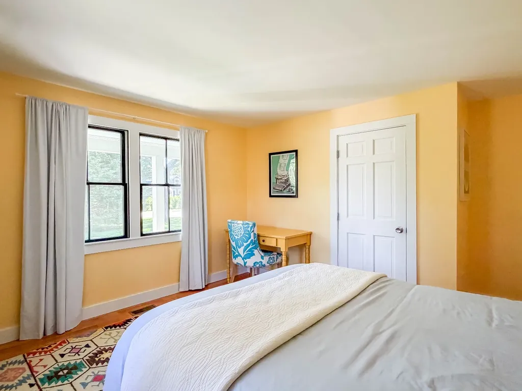 28 Deacon Vincent Way Edgartown MA 02539