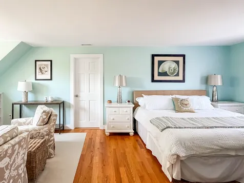 28 Deacon Vincent Way Edgartown MA 02539