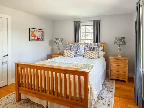 28 Deacon Vincent Way Edgartown MA 02539