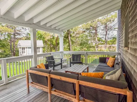 28 Deacon Vincent Way Edgartown MA 02539