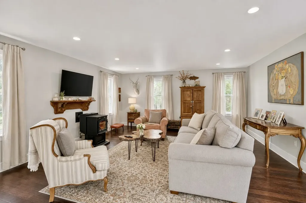 41 & 0 Cook Road Vineyard Haven MA 02568