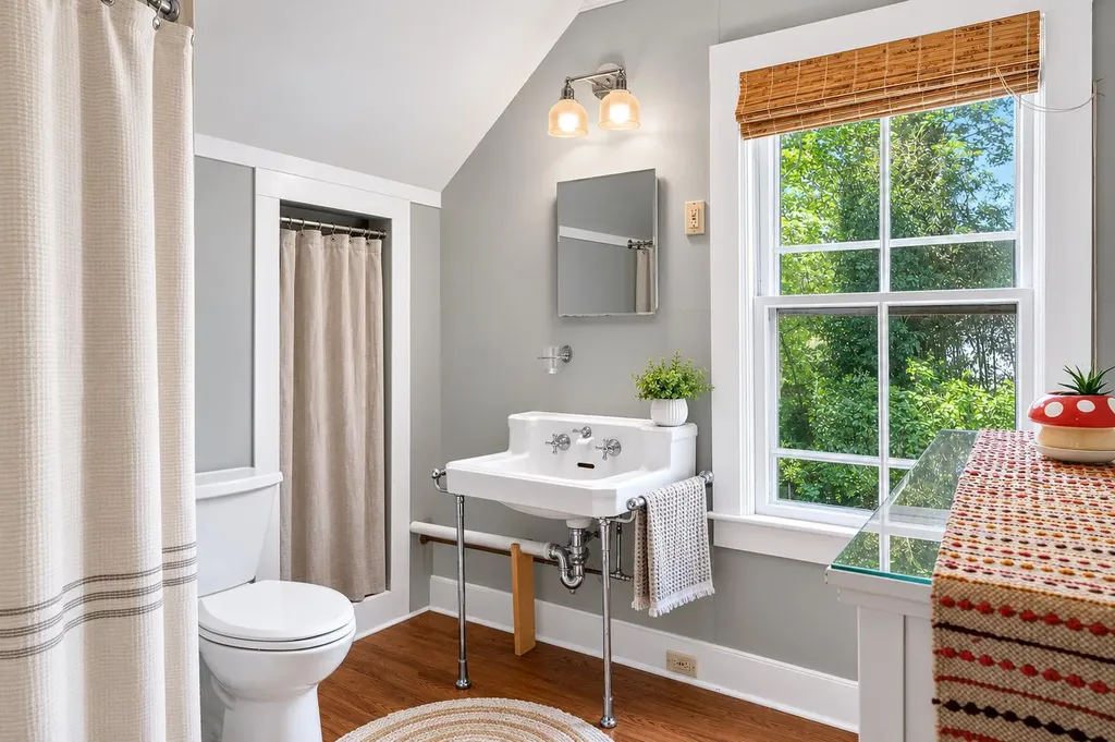 41 & 0 Cook Road Vineyard Haven MA 02568