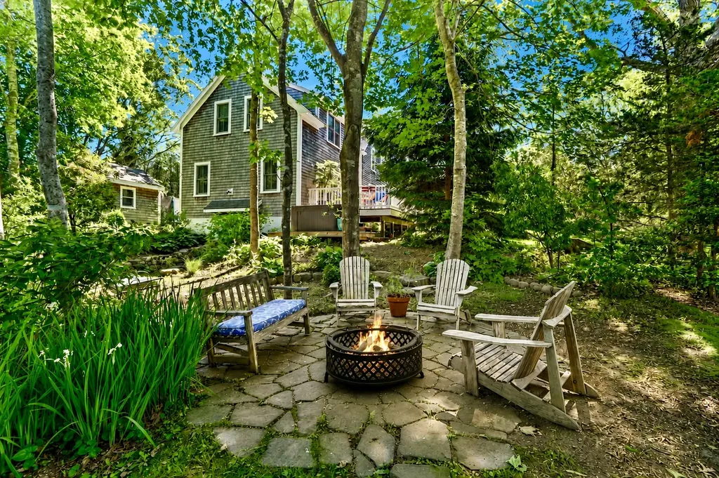 41 & 0 Cook Road Vineyard Haven MA 02568