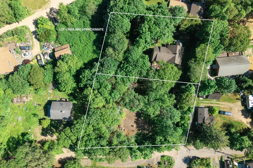 41 & 0 Cook Road Vineyard Haven MA 02568
