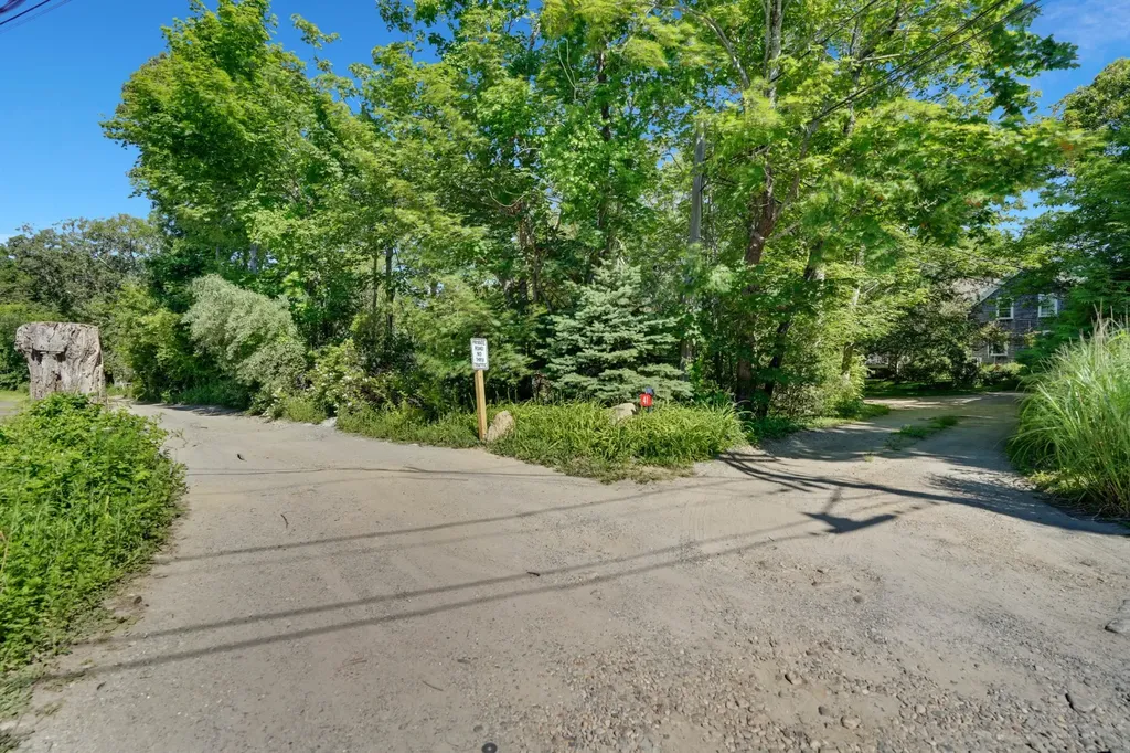 41 & 0 Cook Road Vineyard Haven MA 02568
