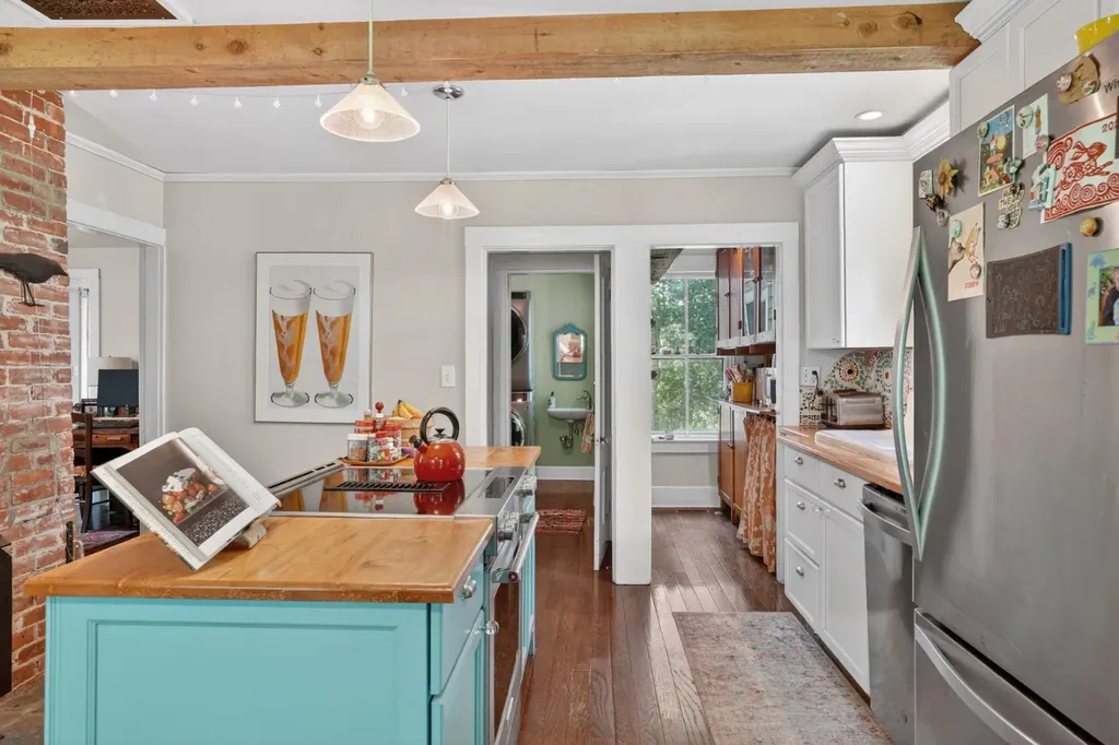 41 & 0 Cook Road Vineyard Haven MA 02568