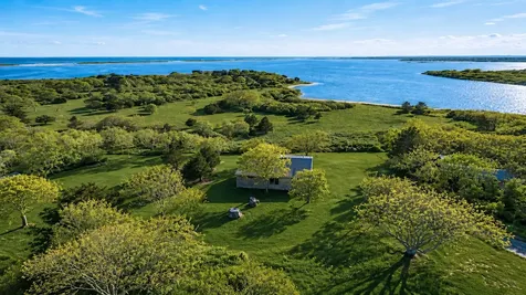 57 Butlers Cove Edgartown MA 02539