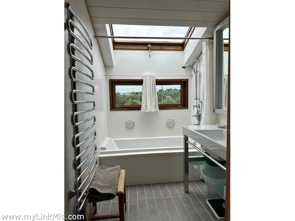 131 State Road Chilmark MA 02535