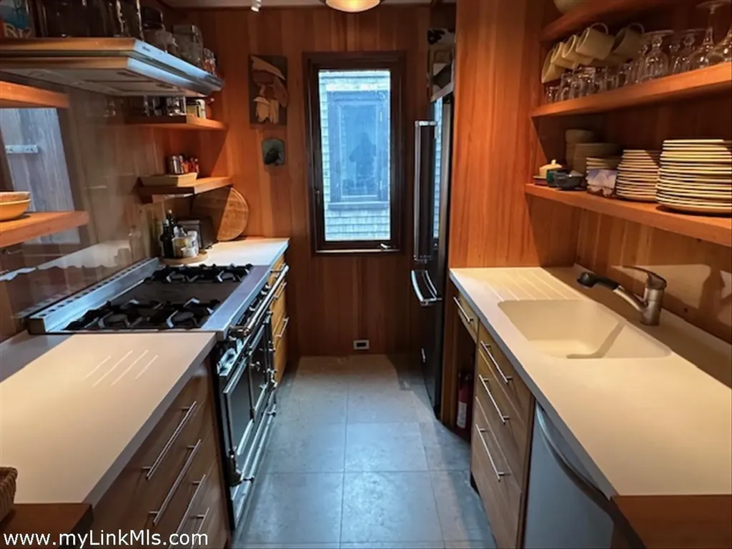 131 State Road Chilmark MA 02535