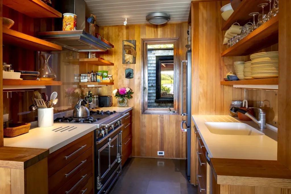 131 State Road Chilmark MA 02535