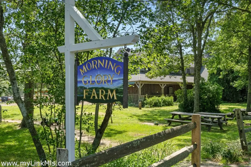 99 Old Purchase Road Edgartown MA 02539
