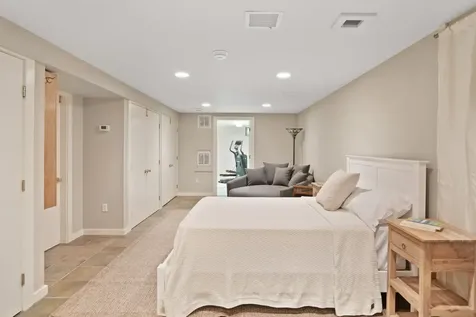 300 North Road/18 Belhaven Way Chilmark MA 02535