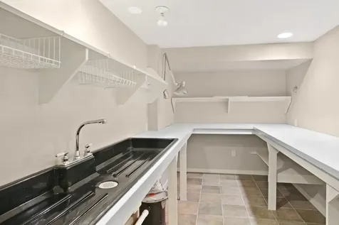 300 North Road/18 Belhaven Way Chilmark MA 02535