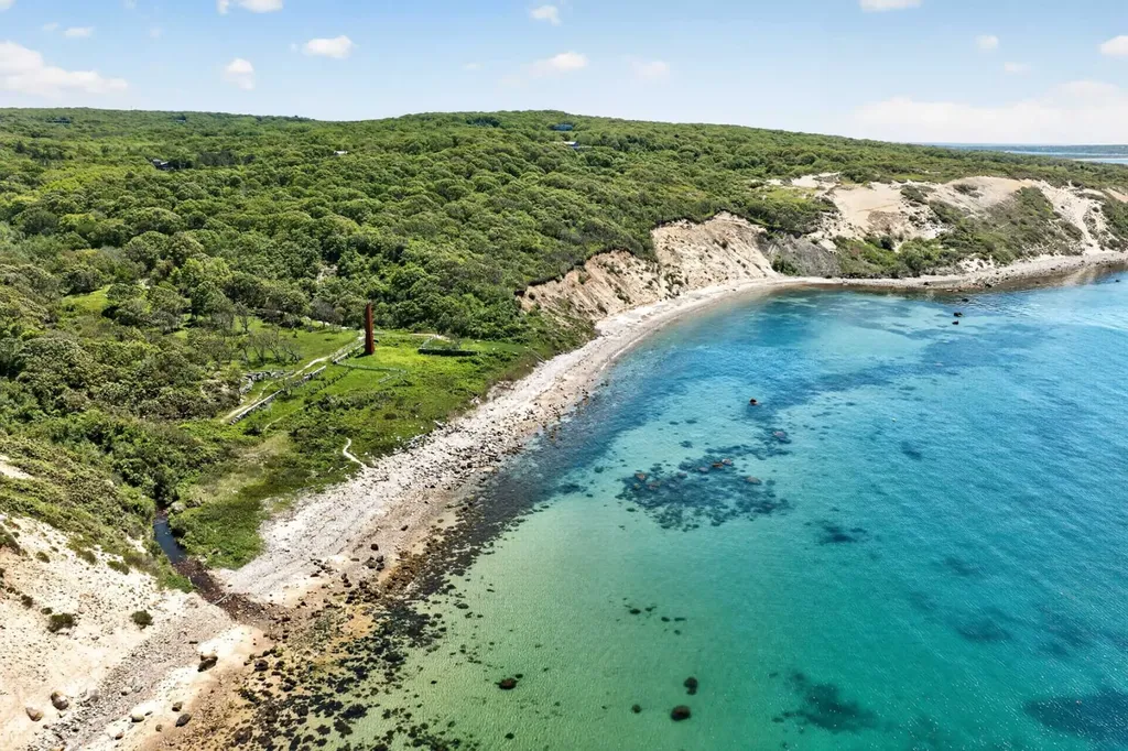 49 Gosnolds Way Chilmark MA 02535
