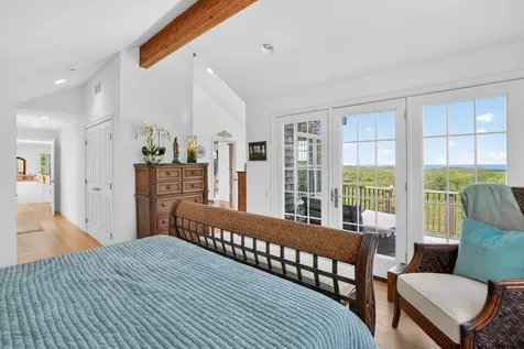 49 Gosnolds Way Chilmark MA 02535