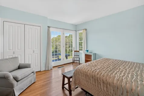 49 Gosnolds Way Chilmark MA 02535