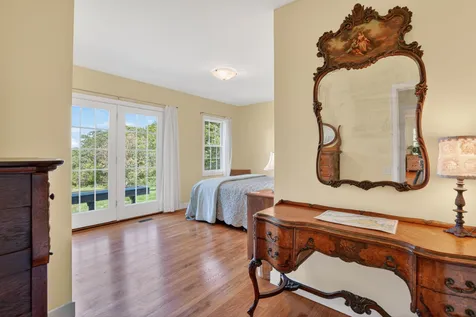 49 Gosnolds Way Chilmark MA 02535