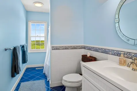 49 Gosnolds Way Chilmark MA 02535