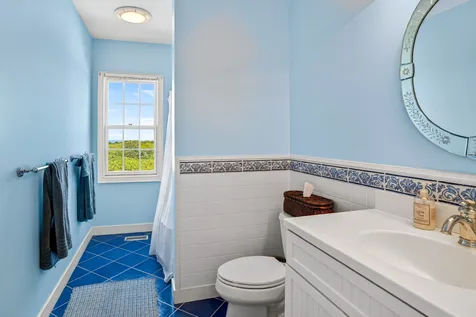 49 Gosnolds Way Chilmark MA 02535