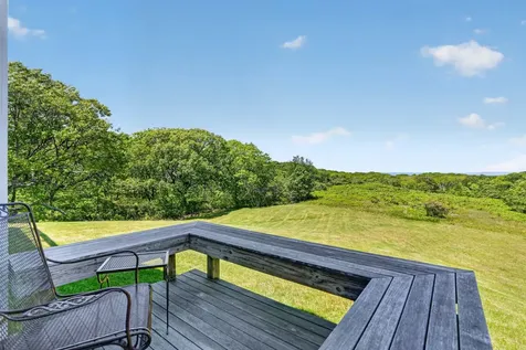 49 Gosnolds Way Chilmark MA 02535