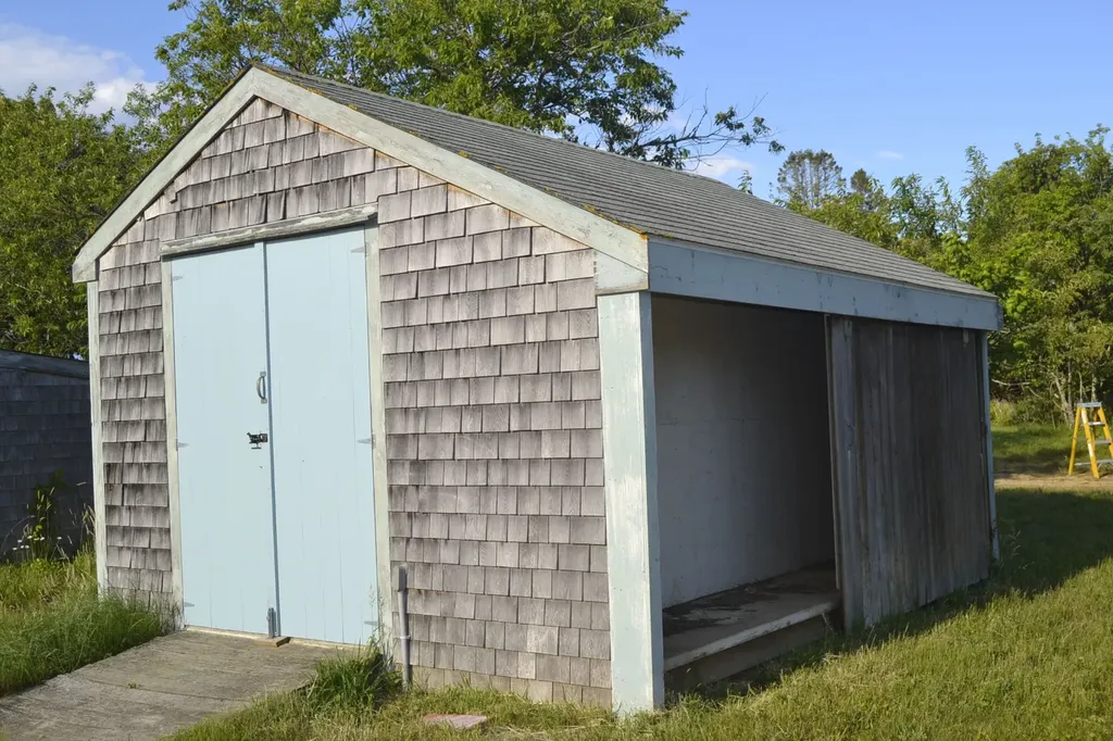 29 Scotchmans Lane West Tisbury MA 02575