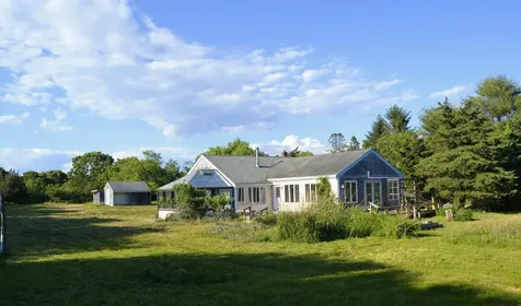 29 Scotchmans Lane West Tisbury MA 02575