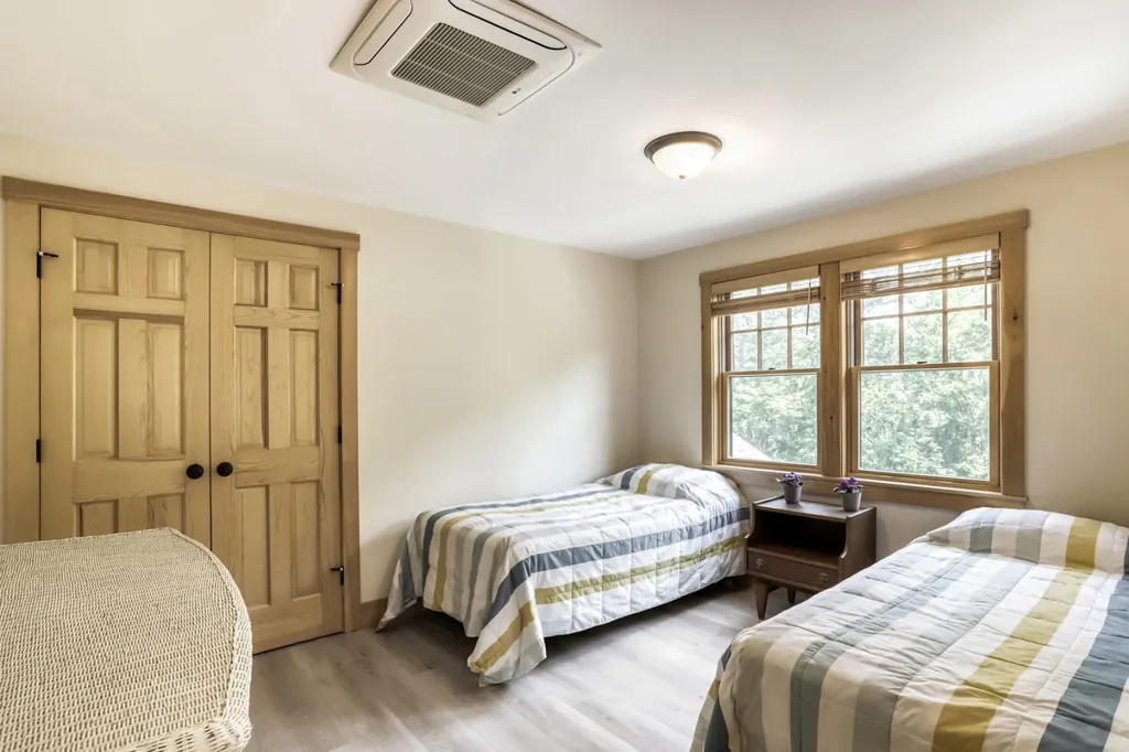 139 Tea Lane Chilmark MA 02535